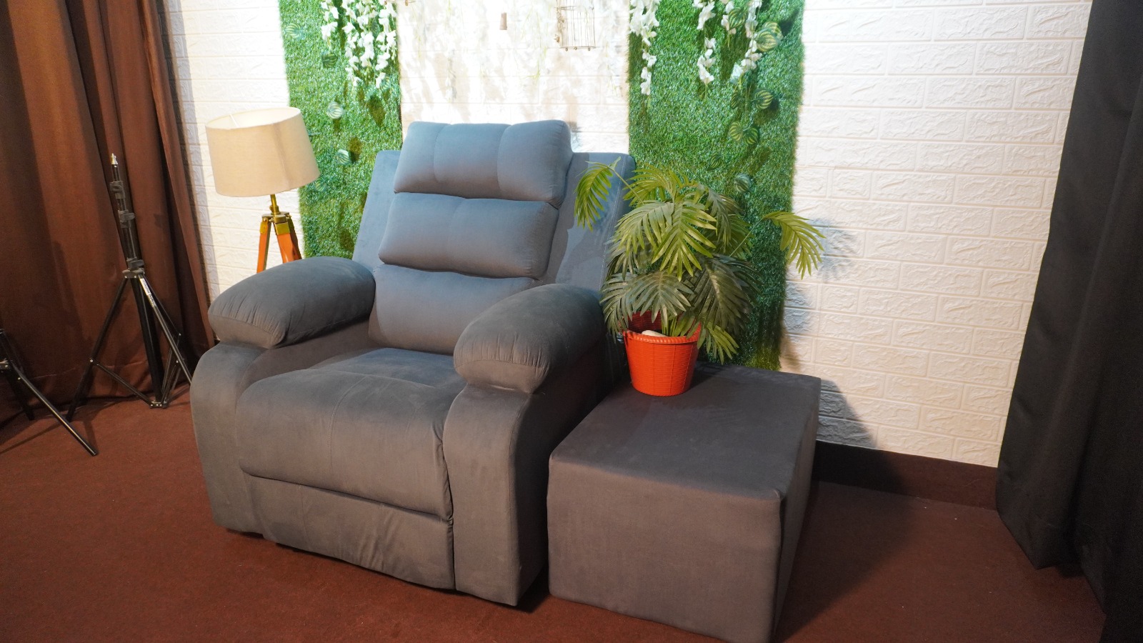 Soundproof foam acoustic treatment